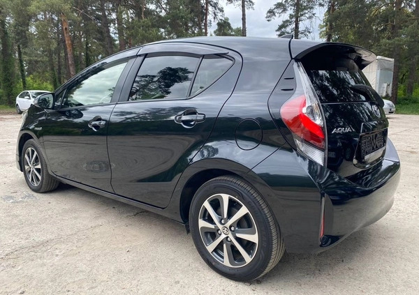 Toyota Prius cena 52999 przebieg: 69000, rok produkcji 2019 z Warszawa małe 562